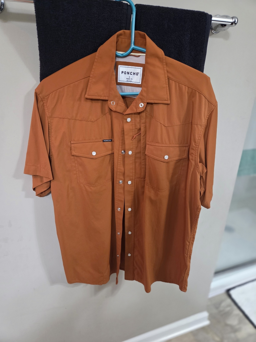 Poncho Men's Short-Sleeve Button-Down Shirt in Rust Orange